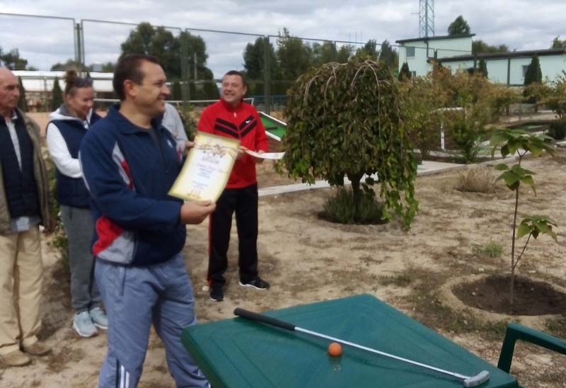 «Энергия» из Новой Каховки выиграла ветеранский кубок по мини-футболу и мини-гольфу 