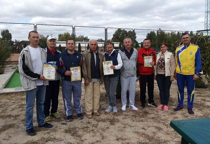 «Энергия» из Новой Каховки выиграла ветеранский кубок по мини-футболу и мини-гольфу 